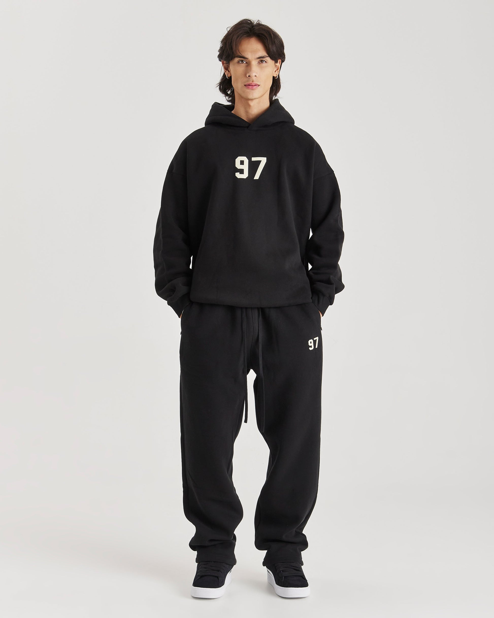 97 BLACK SWEATPANT